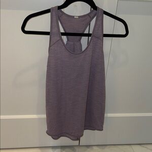 Lululemon lavender  Tank Top Euc size 8 loose fit